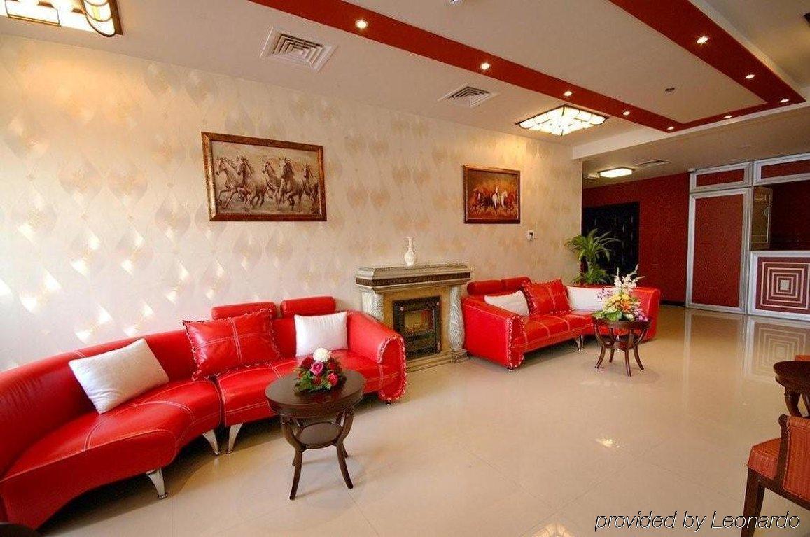 Golden Square Hotel Apartments Dubai Exterior photo