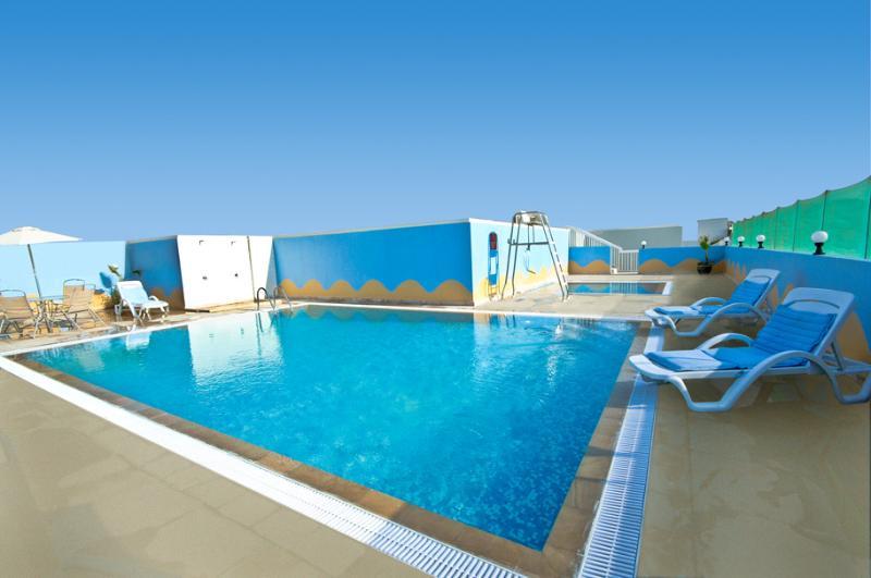 Golden Square Hotel Apartments Dubai Exterior photo