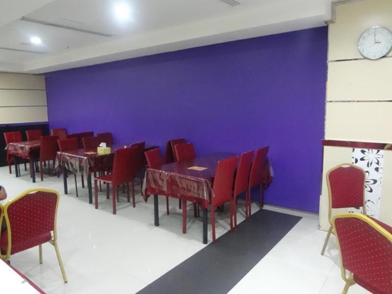 Golden Square Hotel Apartments Dubai Exterior photo